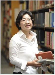 Uehashi Nahoko (Tokyo, 1962)